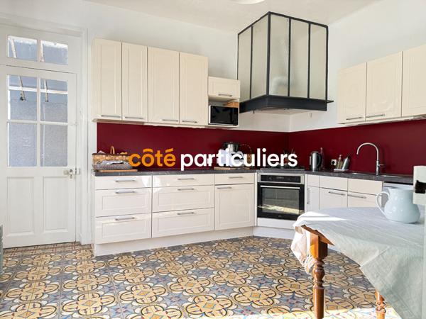 Vente Maison147 m² - 9 Pièces - LAVAL (53000)