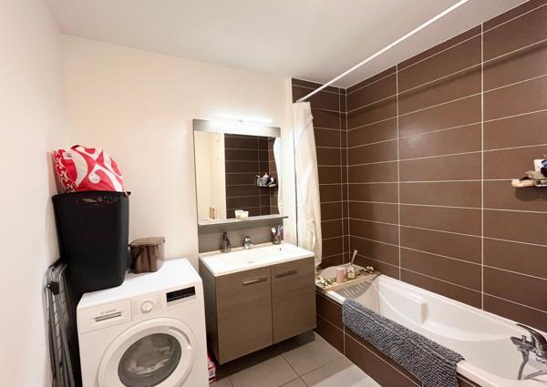 Parking + appartement + parking