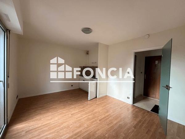 Location Studio 22.6 m² - 5-7 RUE TRAVOT Cholet 49300