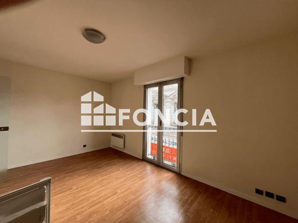 Location Studio 22.6 m² - 5-7 RUE TRAVOT Cholet 49300