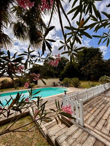 A vendre, superbe maison de plain-pied 181m² à MENSIGNAC 24350