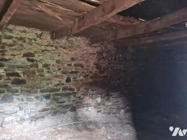 À Vendre à La Chèze Ancien commerce situé en plein bourg de la chèze 