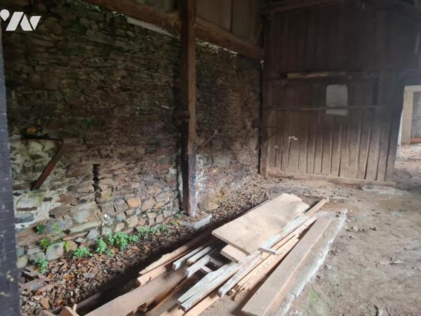 À Vendre à La Chèze Ancien commerce situé en plein bourg de la chèze 