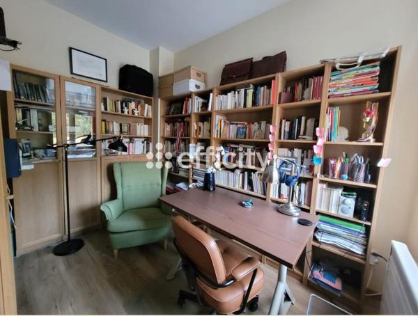 Immeuble 9 pièces - 208 m²