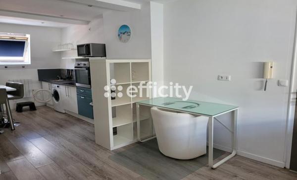 Immeuble 9 pièces - 208 m²