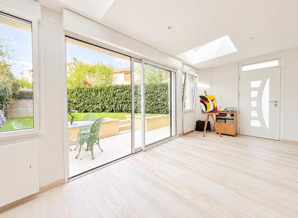 Maison entièrement rénovée avec sous-sol total à Massy