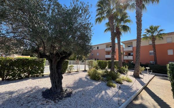 Appartement à vendre    2 pièces • 45 m2 Mèze