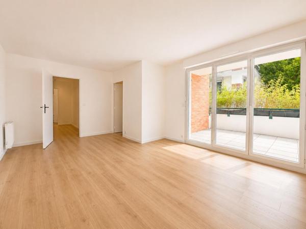 Carrières-sur-Seine - Appartement 3 pièces avec grande terra 344 500 € **  - Référence  973