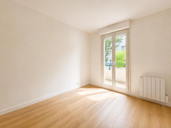 Carrières-sur-Seine - Appartement 3 pièces avec grande terra 344 500 € **  - Référence  973