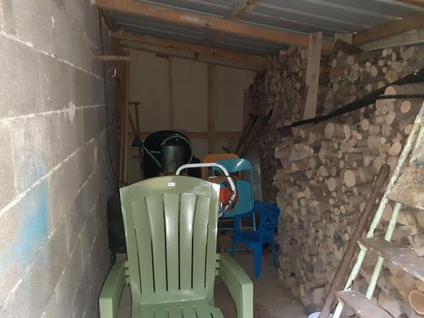 Le Rêve d'Évasion : Votre Cabane Rénovée au Coeur de la Forêt, à un Saut de Puce de Chaumont