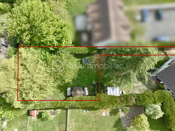 Terrain de 727 m²