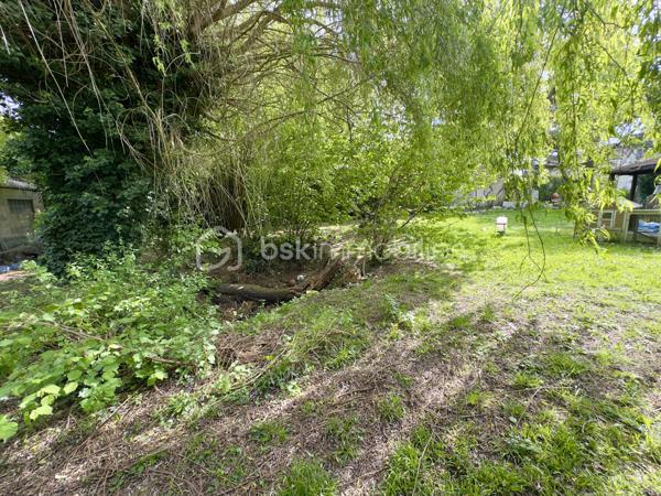 Terrain de 727 m²