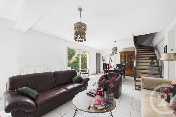 Maison à vendre  5 pièces - 107,09 m 2   LE BOUSCAT  - 33