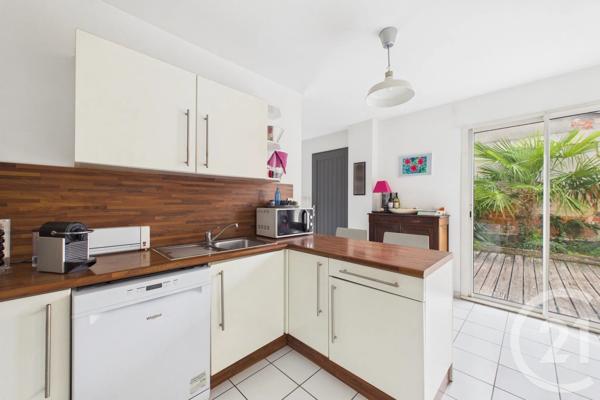 Maison à vendre  5 pièces - 107,09 m 2   LE BOUSCAT  - 33