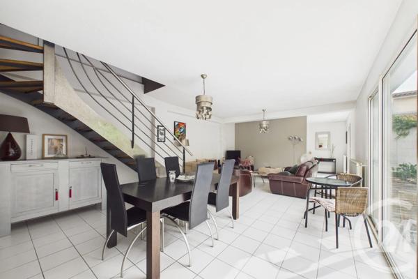 Maison à vendre  5 pièces - 107,09 m 2   LE BOUSCAT  - 33