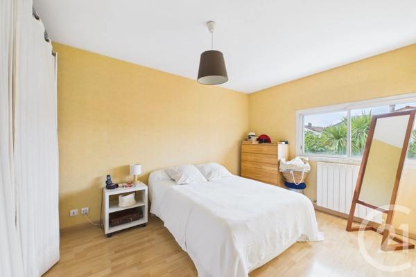 Maison à vendre  5 pièces - 107,09 m 2   LE BOUSCAT  - 33