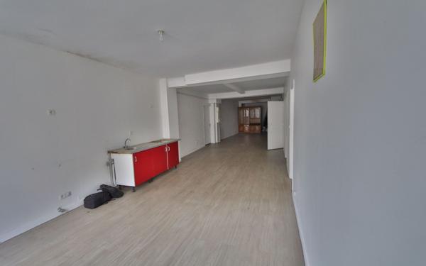 Appartement à vendre    2 pièces • 102 m2 Château-Thierry