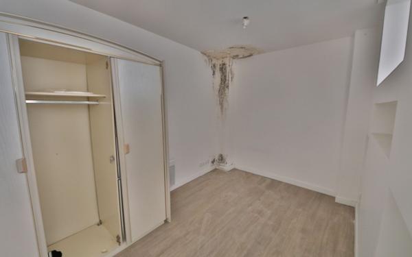 Appartement à vendre    2 pièces • 102 m2 Château-Thierry