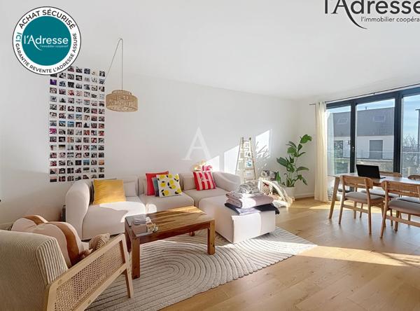 Suresnes - Appartement d'architecte- 95m² - Terrasse - Place de stationnement en sus - Prestations ***