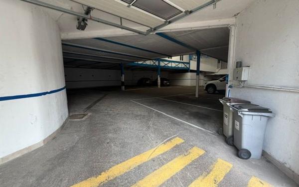 Stationnement à vendre