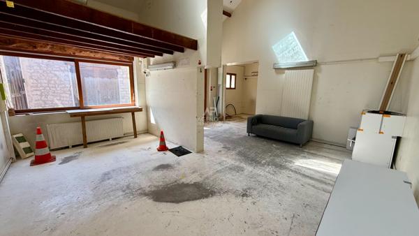 Appartement à réhabilité Vauréal 118 m2 170 220 € **  - Référence  5226