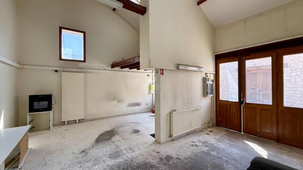 Appartement à réhabilité Vauréal 118 m2 170 220 € **  - Référence  5226