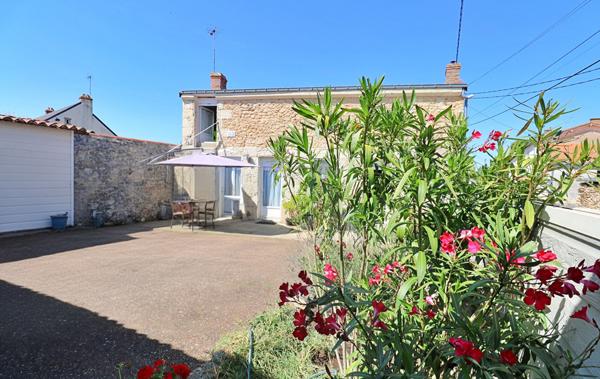 Maison Terranjou T3 avec jardin et dependances , Martigne briand