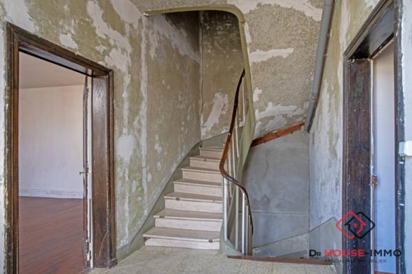 Immeuble à vendre 5 pièces de 381 m²