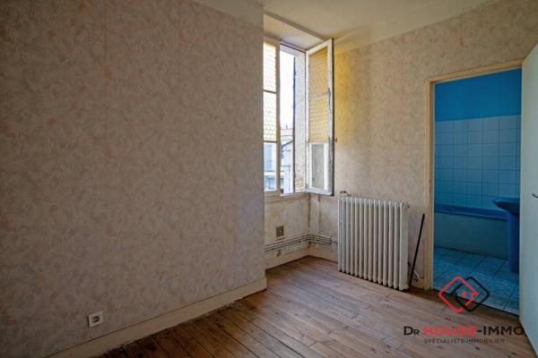 Immeuble à vendre 5 pièces de 381 m²