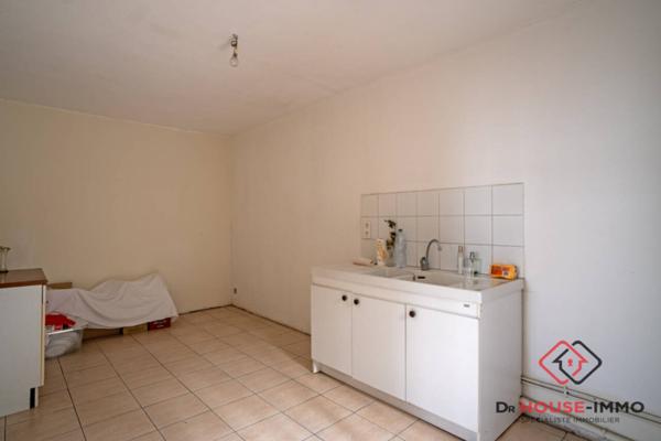 Immeuble à vendre 5 pièces de 381 m²