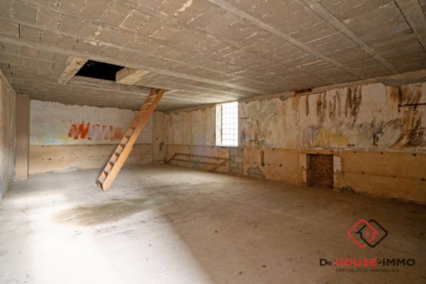 Immeuble à vendre 5 pièces de 381 m²