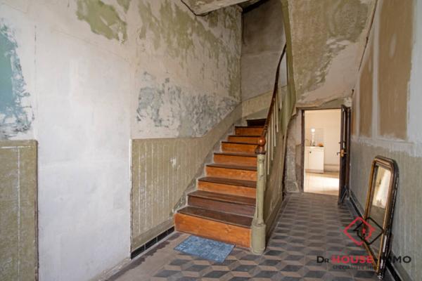 Immeuble à vendre 5 pièces de 381 m²