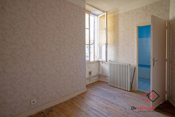 Immeuble à vendre 5 pièces de 381 m²