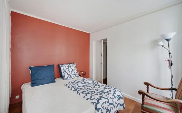 Appartement à vendre    3 pièces • 60 m2 Paris 1