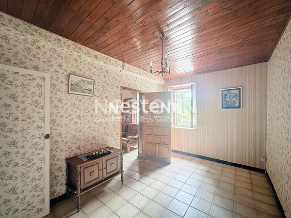 A vendre: Maison située à Auch, 5 pièces, 122 m2, sur un terrain de 8 840m2 avec garages et terrasses