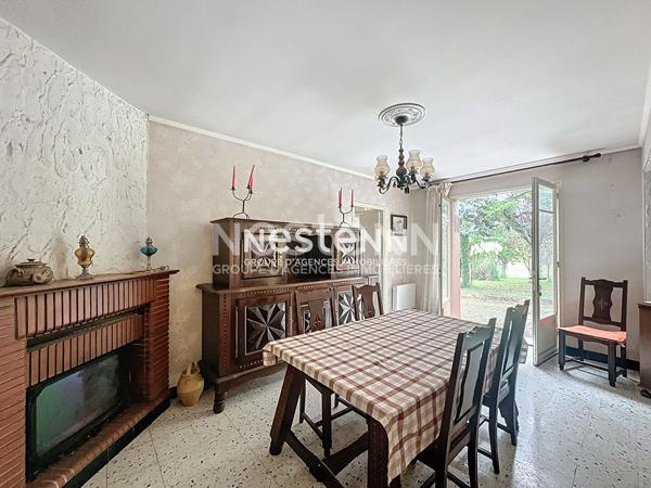 A vendre: Maison située à Auch, 5 pièces, 122 m2, sur un terrain de 8 840m2 avec garages et terrasses