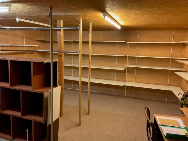 Local Professionnel et commercial à louer à Concarneau dans le Finistère (29900), ref : FMCO/1062   
CENTRE