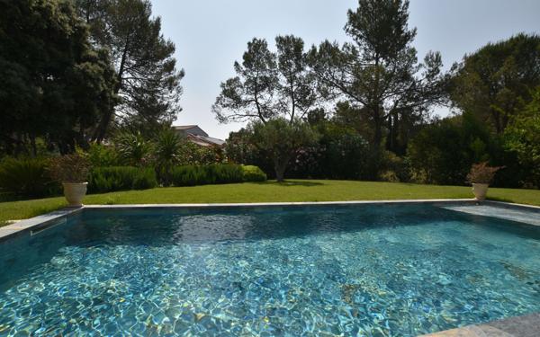 Maison à vendre    6 pièces • 235 m2 Montferrier-sur-Lez