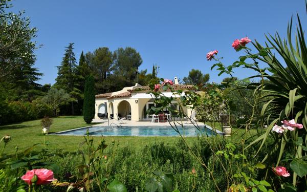 Maison à vendre    6 pièces • 235 m2 Montferrier-sur-Lez