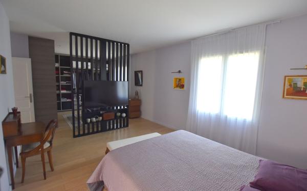 Maison à vendre    6 pièces • 235 m2 Montferrier-sur-Lez