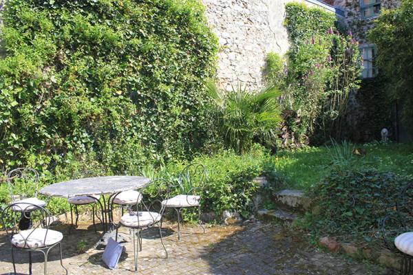 2  maisons,  Rochefort En Yvelines, 8 pièces, 184 m2