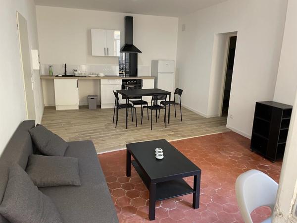 Location                                                      Appartement
                        
                     2 pièces                      50 m2                     à Perpignan