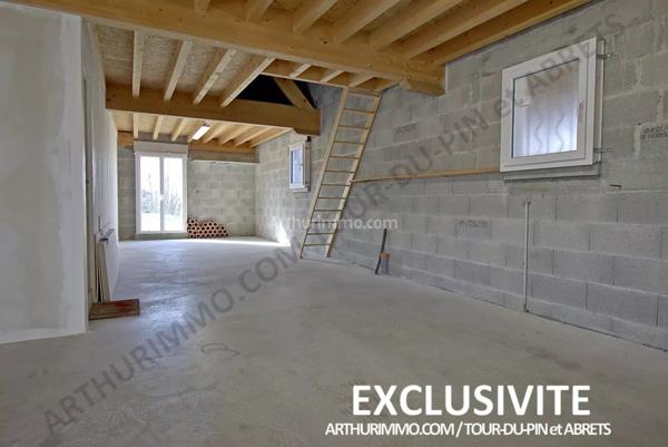 Vente Maison 2 pièces 150 m2 à La Tour-du-Pin