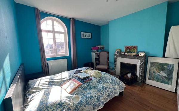 Maison à vendre    8 pièces •  Compiègne