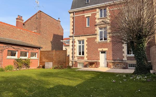 Maison à vendre    8 pièces •  Compiègne