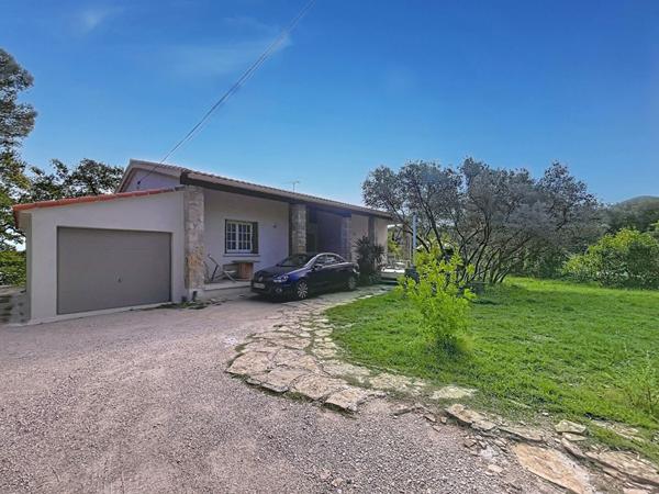 Maison familiale rénovée avec dépendance et garage ? 163m²