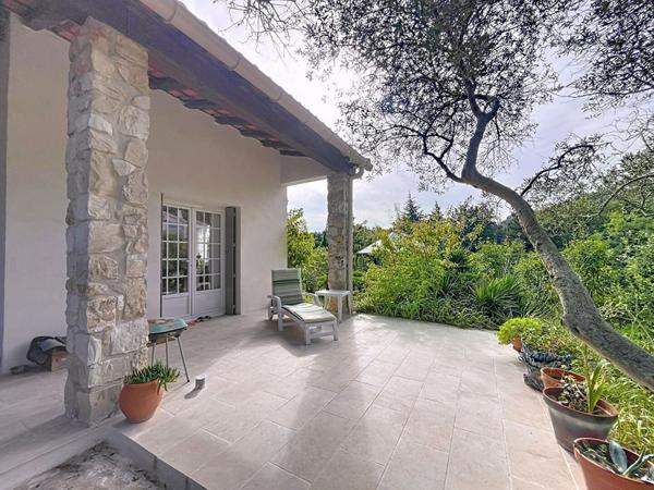 Maison familiale rénovée avec dépendance et garage ? 163m²