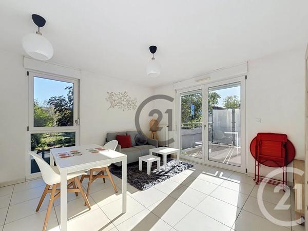 Appartement F2 à vendre  2 pièces - 42,50 m 2   TROYES  - 10