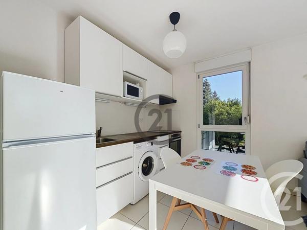 Appartement F2 à vendre  2 pièces - 42,50 m 2   TROYES  - 10
