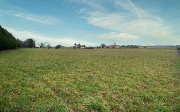 Terrain à vendre    Saint-Yrieix-la-Perche